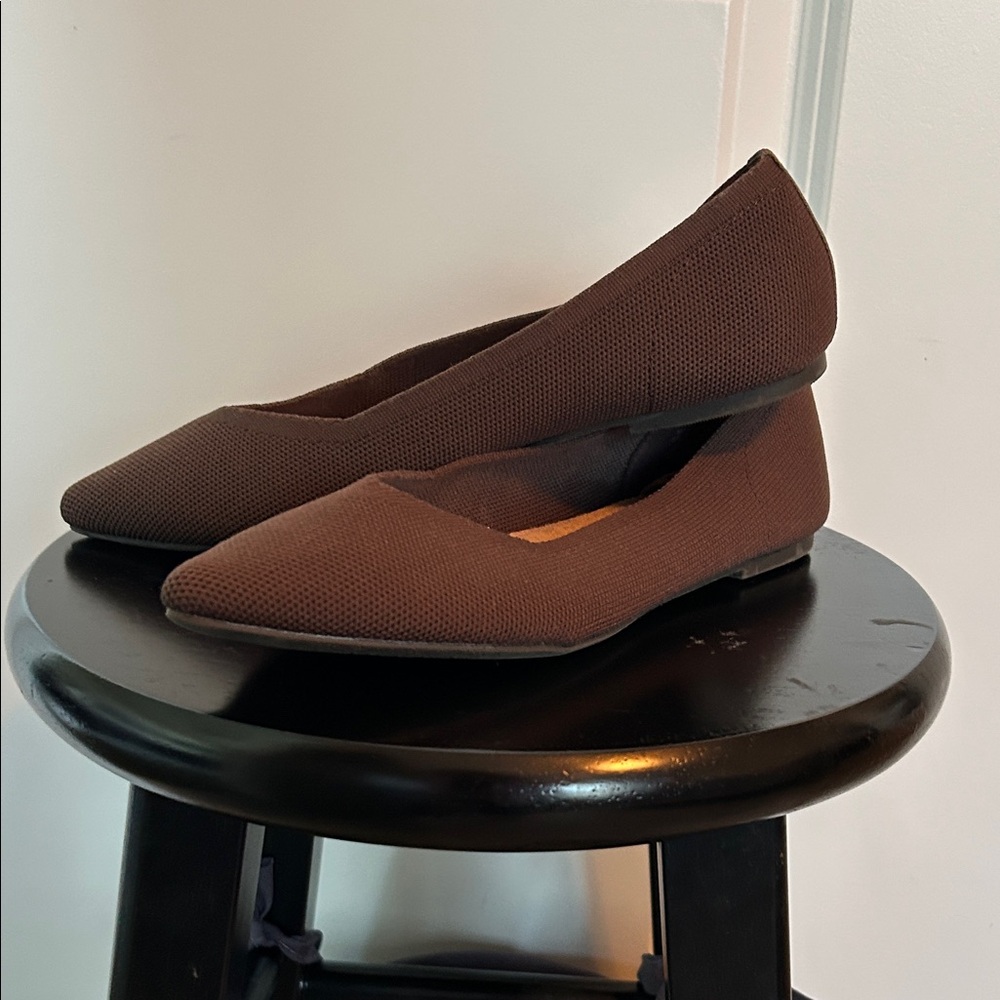 Old Navy Brown Women's Flats size 7.  Brand new never worn.